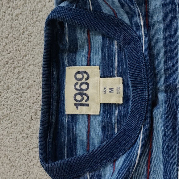 Gap | Vintage 90's T shirt - Picture 4 of 8